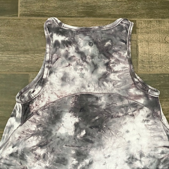 Lululemon Long for Length TankDiamond Dye Glacier‎ Grey Moonwalk - Picture 5 of 7